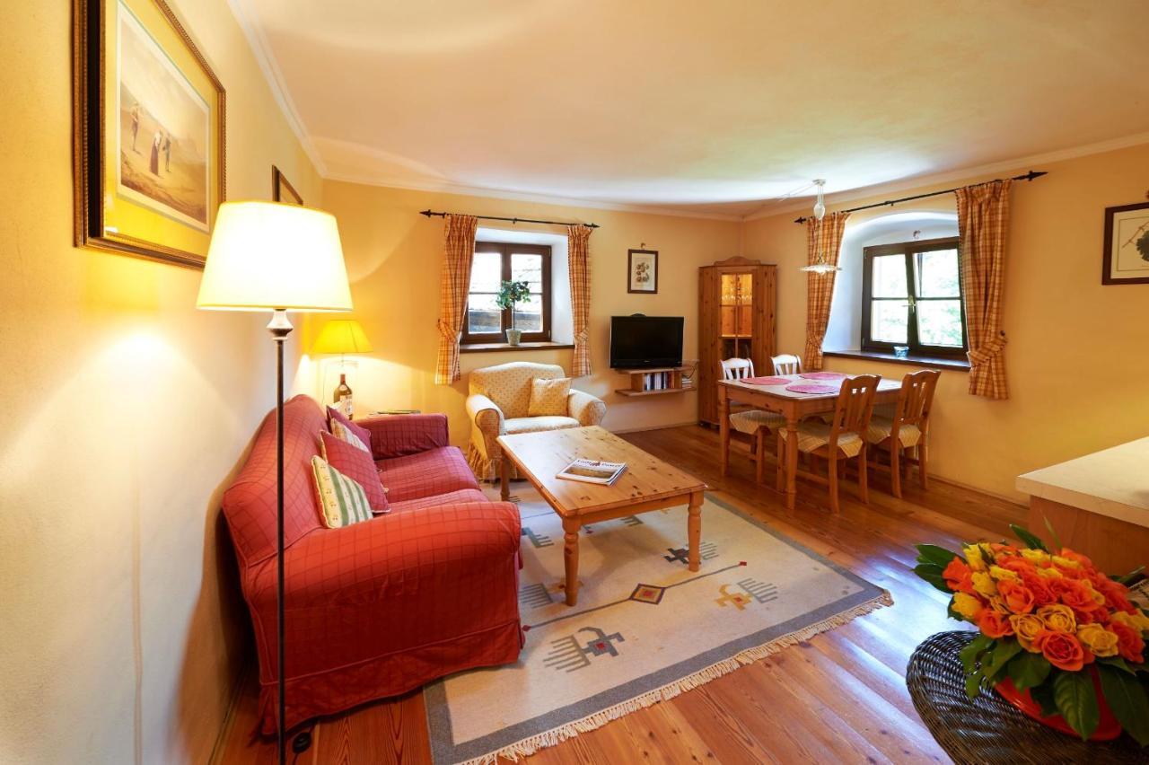 Ferienapartments Gutshof Brandis Лана Екстер'єр фото